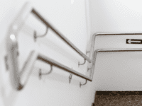 Corrimão para apoio em escada